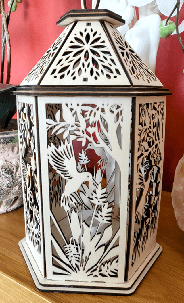 Hummingbird lamp